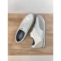 Beyaz Deri Sneakers Paraşüt Kumaş Detay 